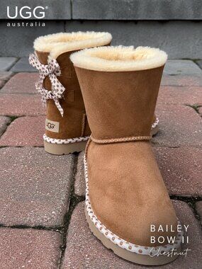 UGG Australia Bailey Bow II Boots Chestnut Sheepskin Suede Women's US 7